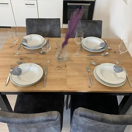 Apartment Nes 1 - Naehe Freiheitshalle Hof Hof (Bavaria)